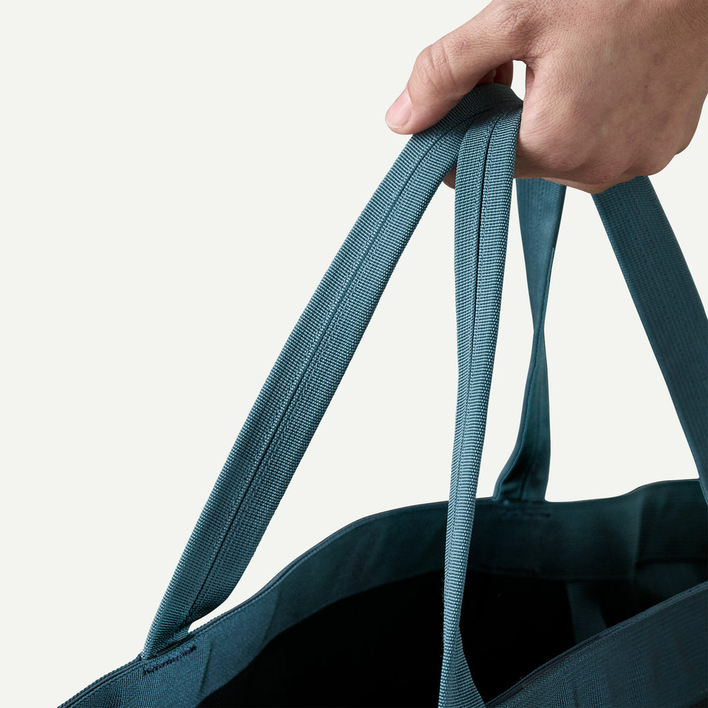 PATAGONIA Black Hole Gear Tote
